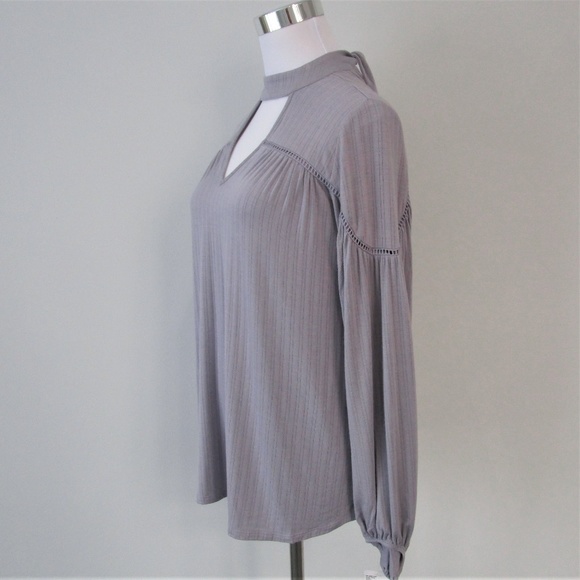 💕 NWT Jessica Simpson Lilac Choker Neck Tie Blouse - Picture 6 of 8